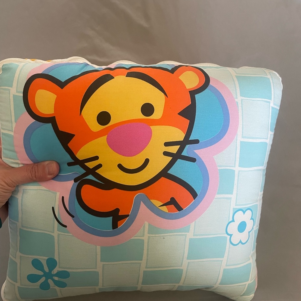 Winnie the Pooh Cuties Blanket Pillow - Picture 2 of 7